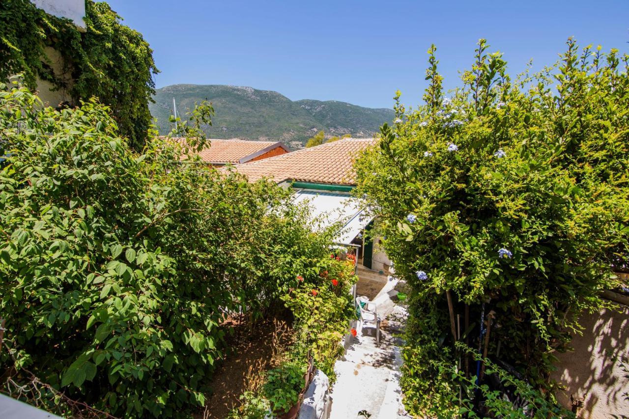Orfeas Studios Vasiliki Exterior foto